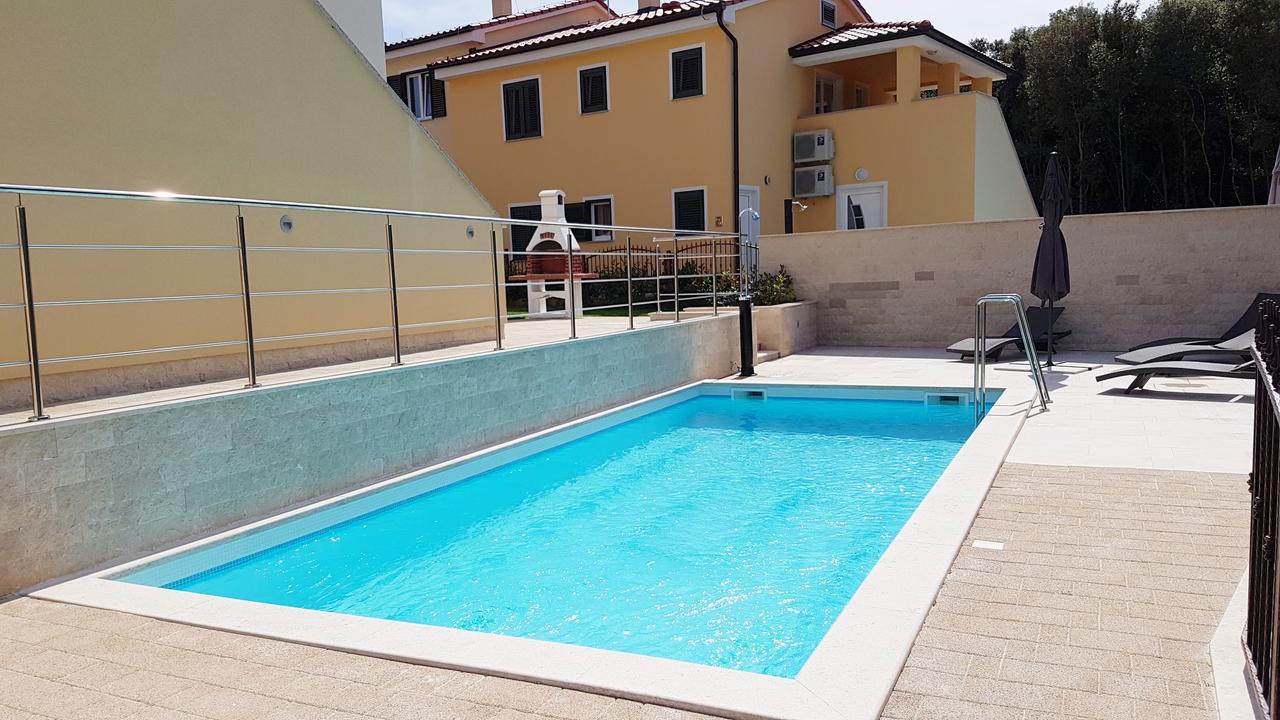 Villas Simag Banjole Exterior photo